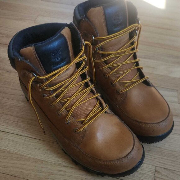 Men's Timberland Leather Mid Winter Boots Size 10 - Picture 1 of 6